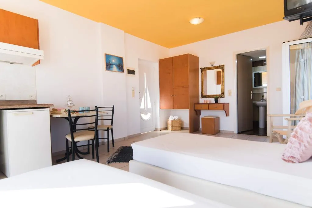 STUDIO SIDE SEA VIEW Room, Yiannis Manos, Crete