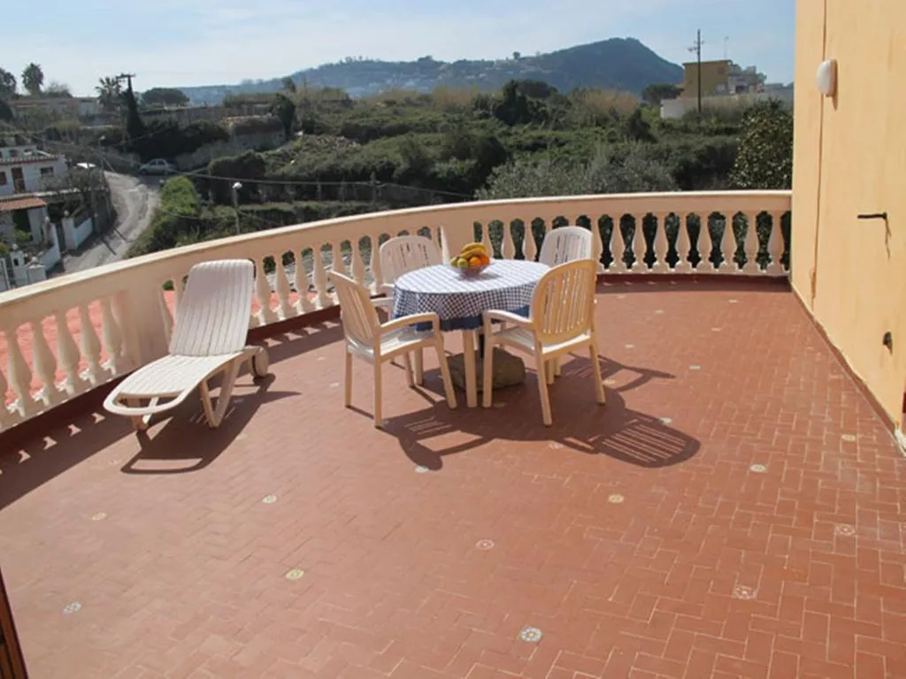 STUDIO SEA VIEW Room, Residence Villa Marinù, Naples