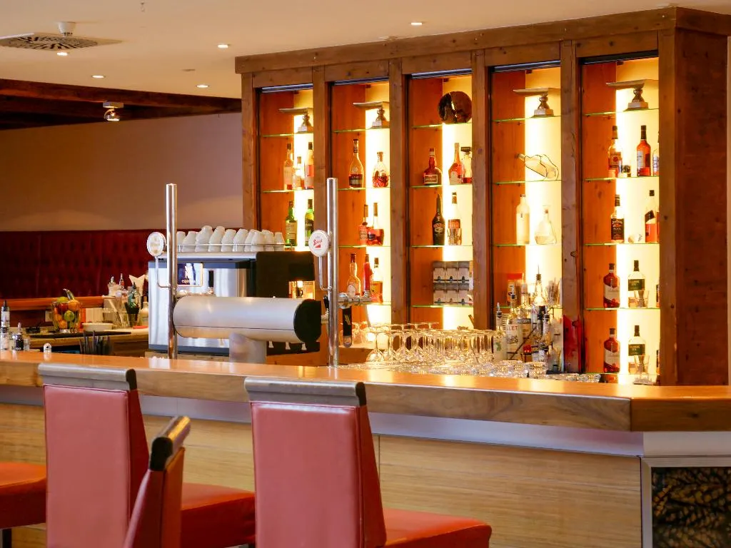Bar, Robinson Club Amadé, Salzburg