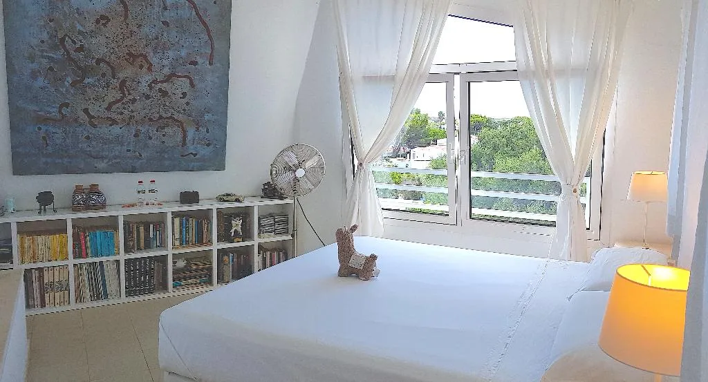 DOUBLE WITH SHARED BATHROOM Room, Starbal, Menorca