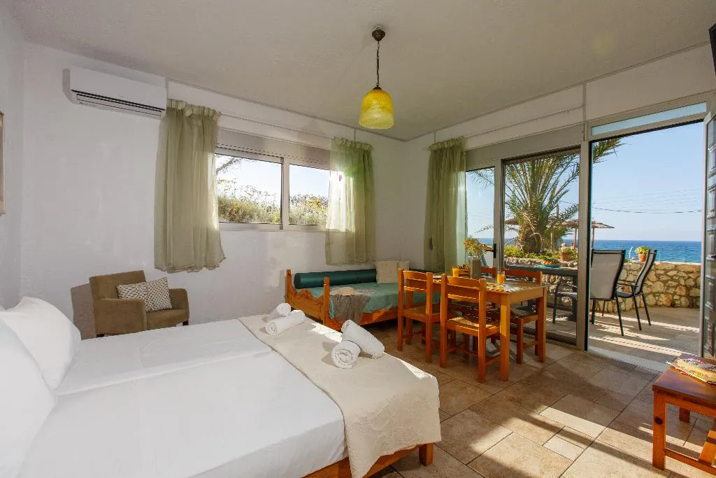 VILLA CAPACITY 6 ONE BEDROOM Room, Romantica Beach Villas, Crete