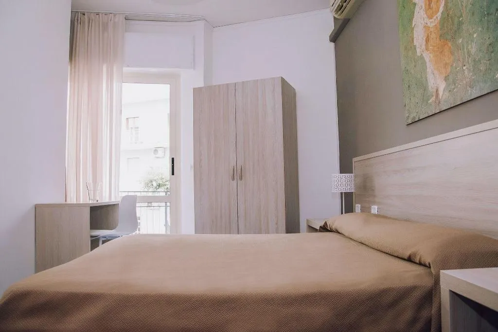 Room, Hotel Piccolo Sogno, Naples