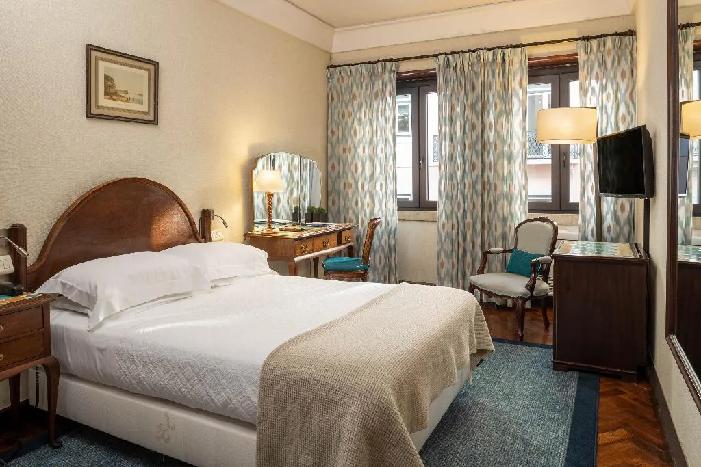 Double or Twin STANDARD Room, Lisboa Plaza, Lisbon