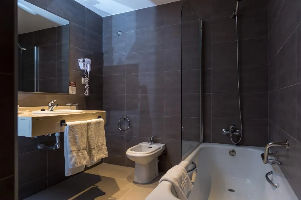 QUADRUPLE STANDARD Room, Palacio de Valderrabanos, Madrid