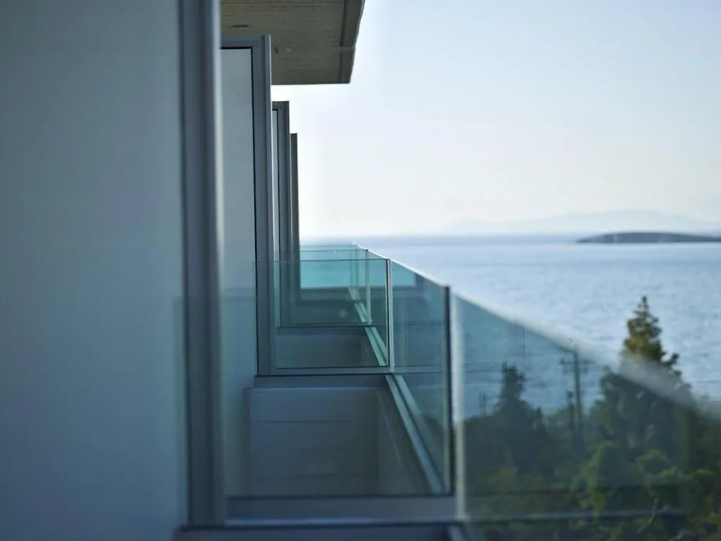FAMILY ROOM SIDE SEA VIEW Room, Amarilia, Athens