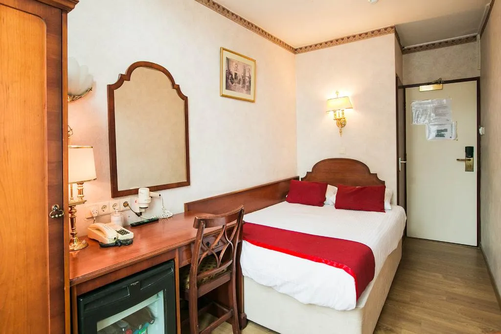 DOUBLE WITH DOUBLE BED Room, Atlanta, Amsterdam