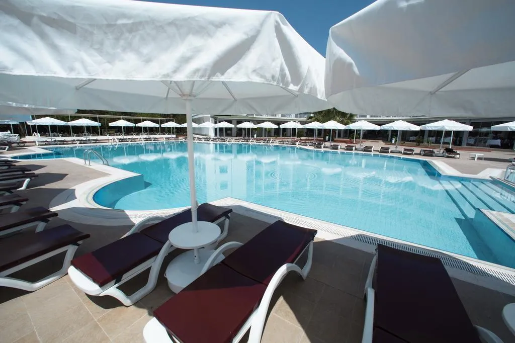 Pool, Le Monde Beach Resort & Spa, Izmir