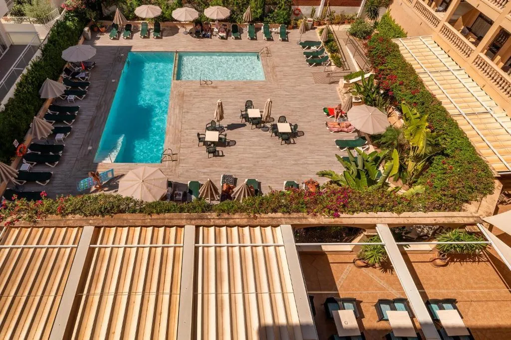 Pool, Isla del Sol, Majorca
