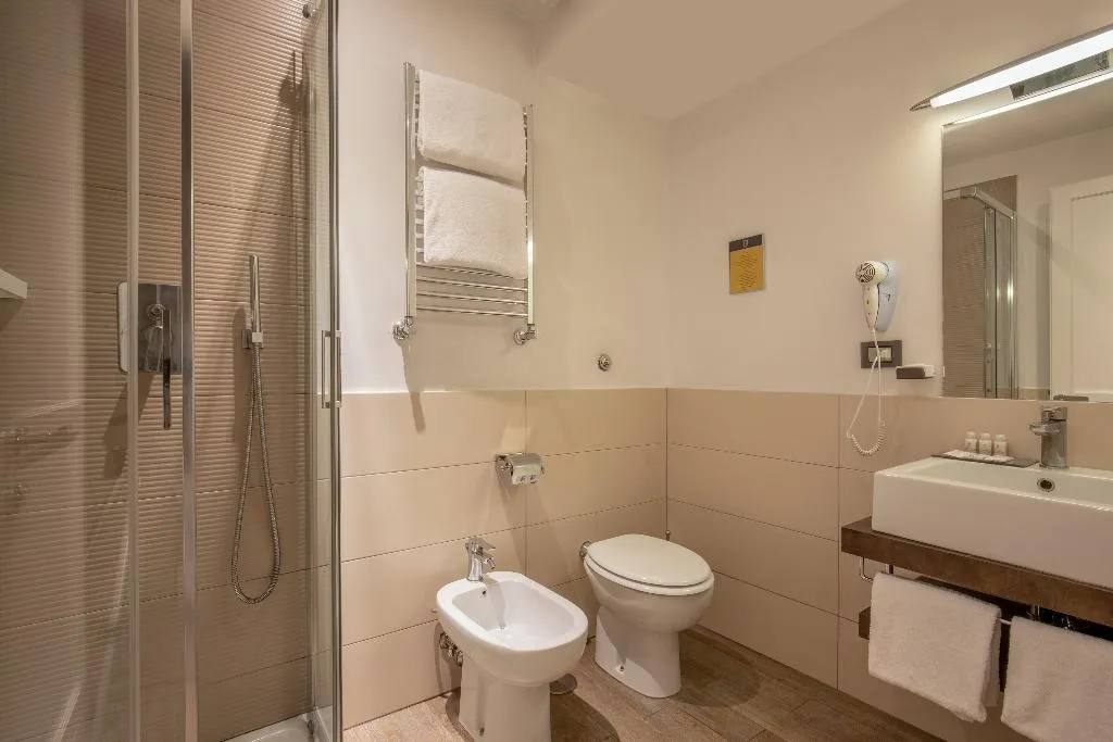 Double or Twin STANDARD Room, Fragrance St Peter Hotel, Rome