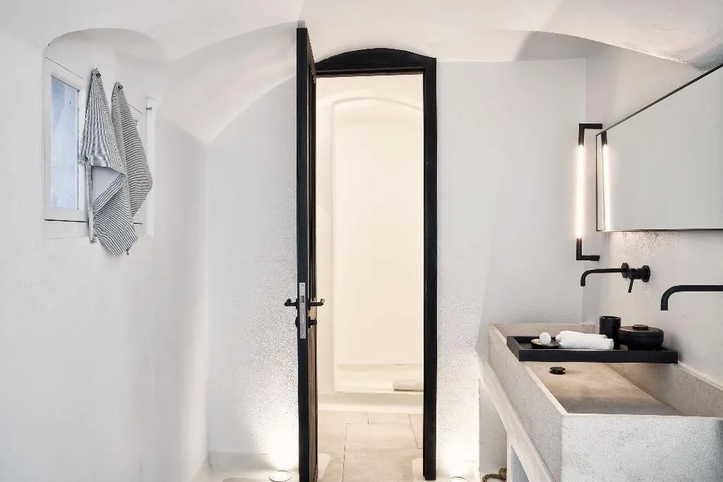 SUITE HONEYMOON Room, Charisma Suites, Santorini