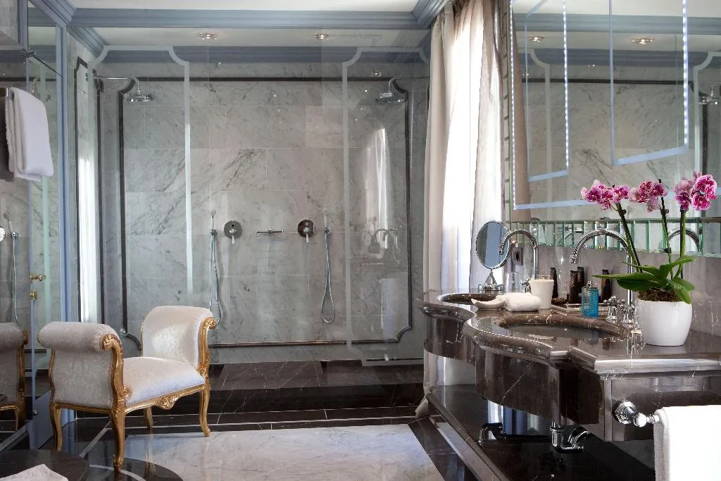 SUITE TWO BEDROOMS WITH TERRACE Room, Baglioni Hotel Luna, Venice