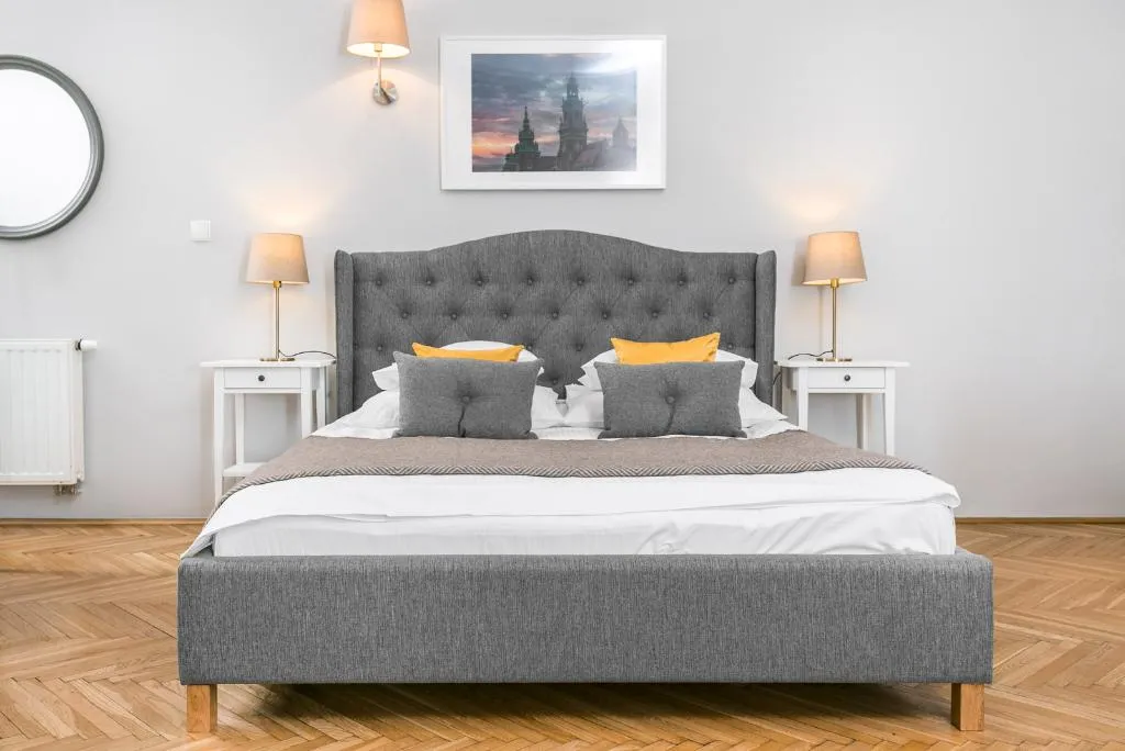 STUDIO CAPACITY 2 Room, Barbican House Apartments, Krakow