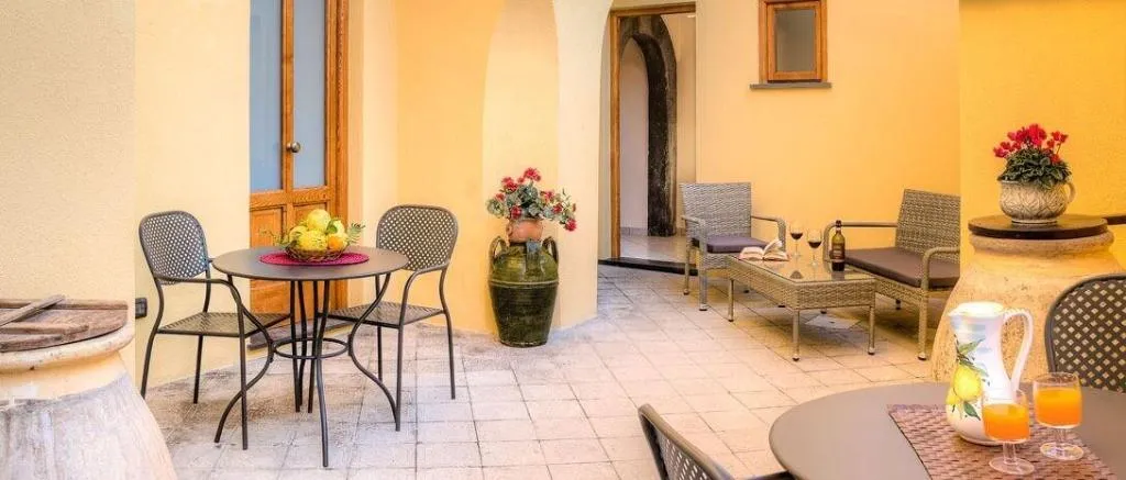 Terrace, Casa Nannina, Naples