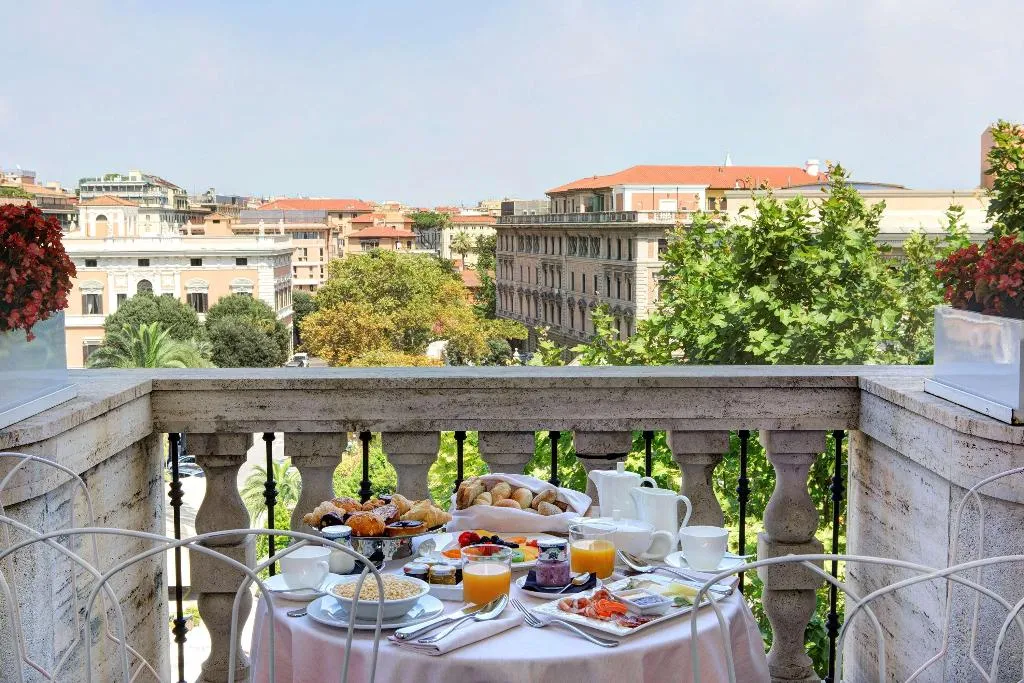 Room, Grand Hotel Palace Rome, Rome