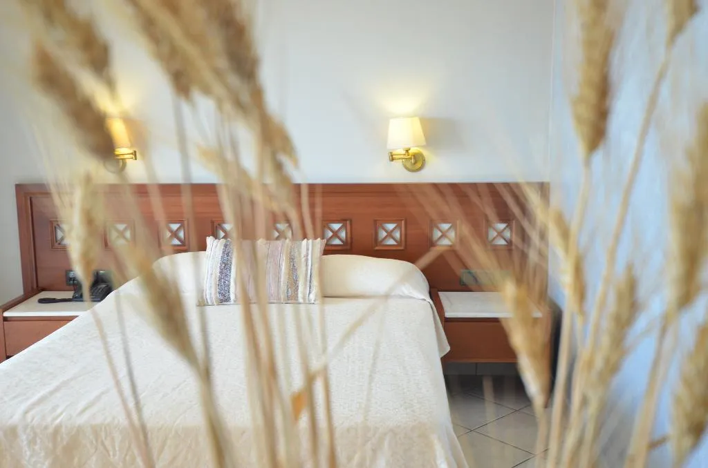 Room, Evilion, Thessaloniki