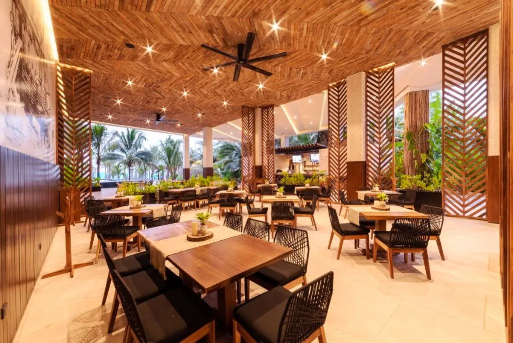 Restaurant, Mvngata Beach Hotel, Cancun Area