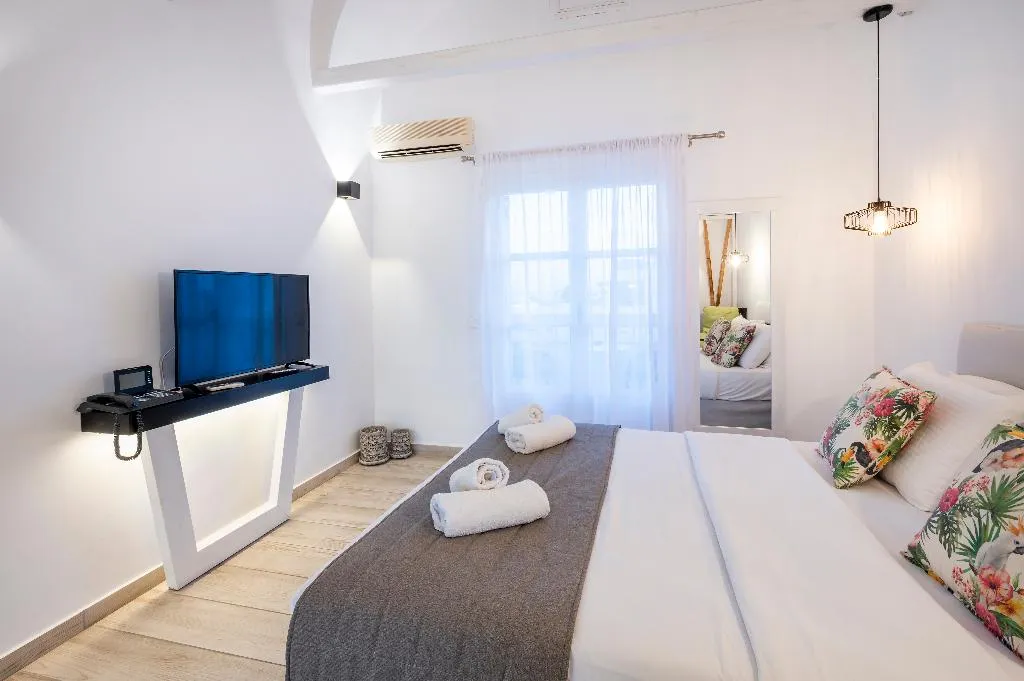 JUNIOR SUITE STANDARD Room, SMY Mediterranean White, Athens