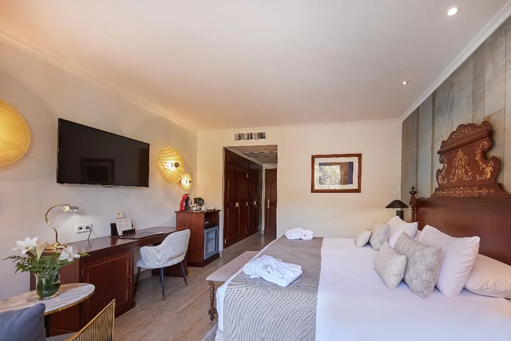 Double or Twin DELUXE Room, Secrets Mallorca Villamil Resort & Spa Only Adults, Majorca