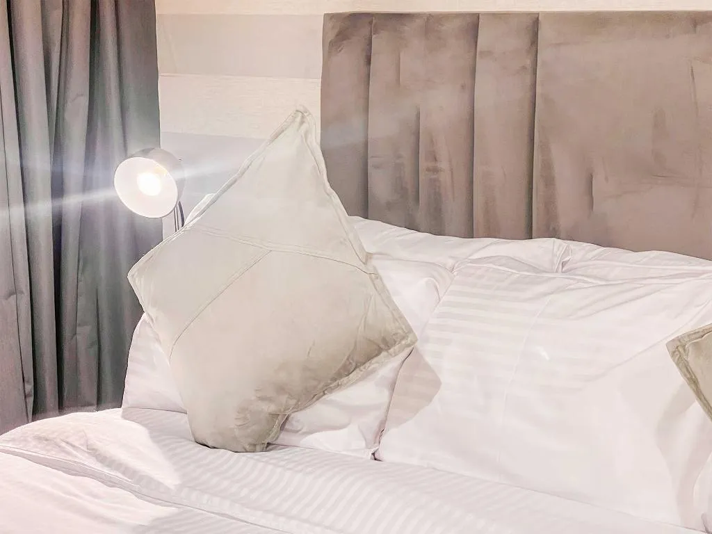 STUDIO ONE BED Room, Goldcrest Executive, Dubai