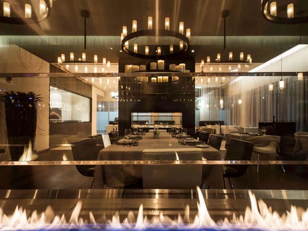Restaurant, Pullman Dubai JLT, Dubai