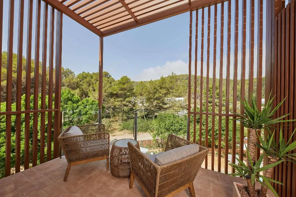 Room, Cala San Miguel Ibiza Res, Curio Colllec by Hilton, Ibiza