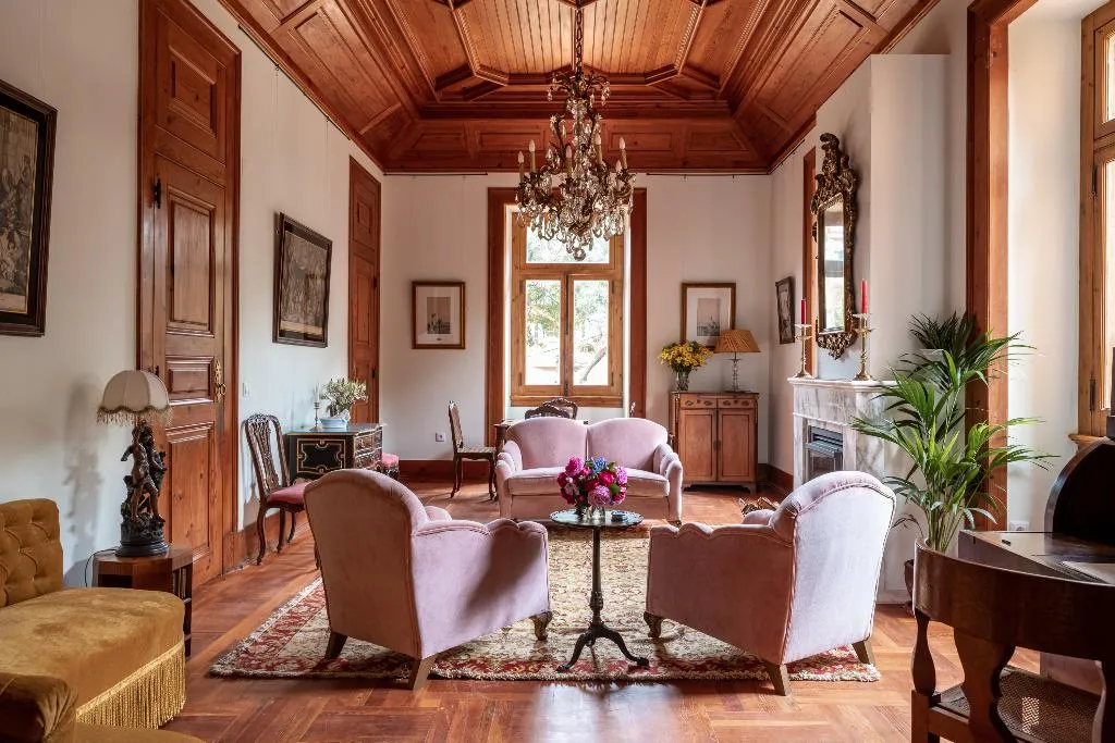 Lobby, Chalet Ficalho, Lisbon