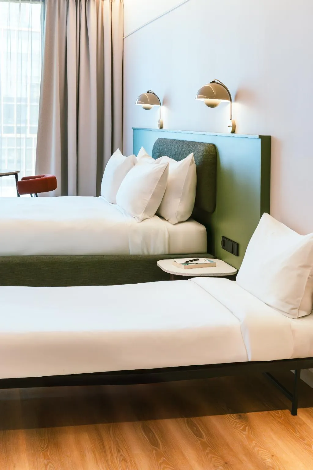 TRIPLE CAPACITY 3 Room, The Social Hub Barcelona Poblenou, Barcelona