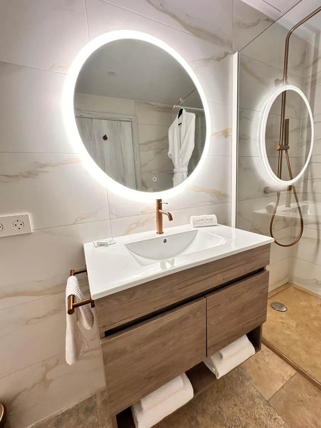 TRIPLE SUPERIOR Room, Boutique Hotel Comtal Empuries, Costa Brava
