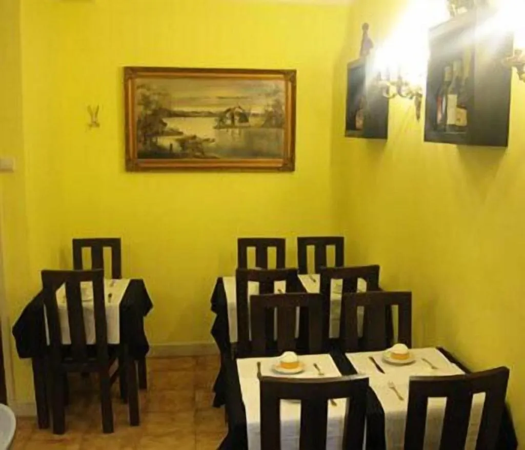 Restaurant, Residencial Faria Guimarães, Porto