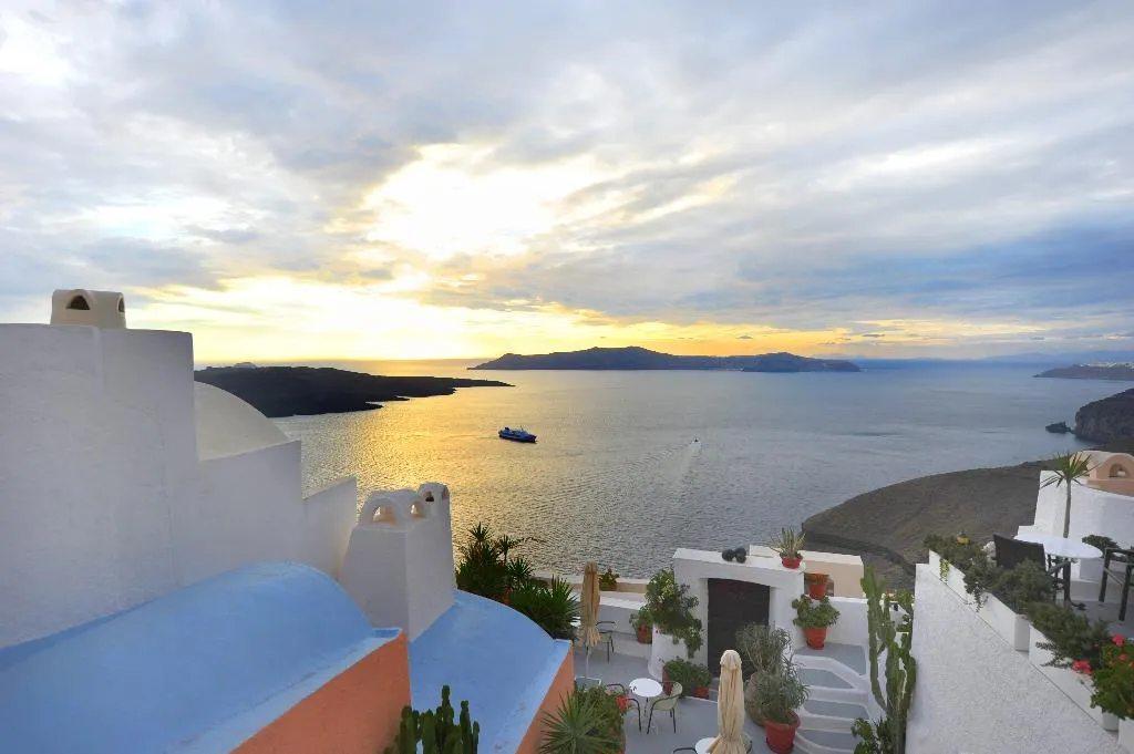 General view, Kavalari Hotel, Santorini