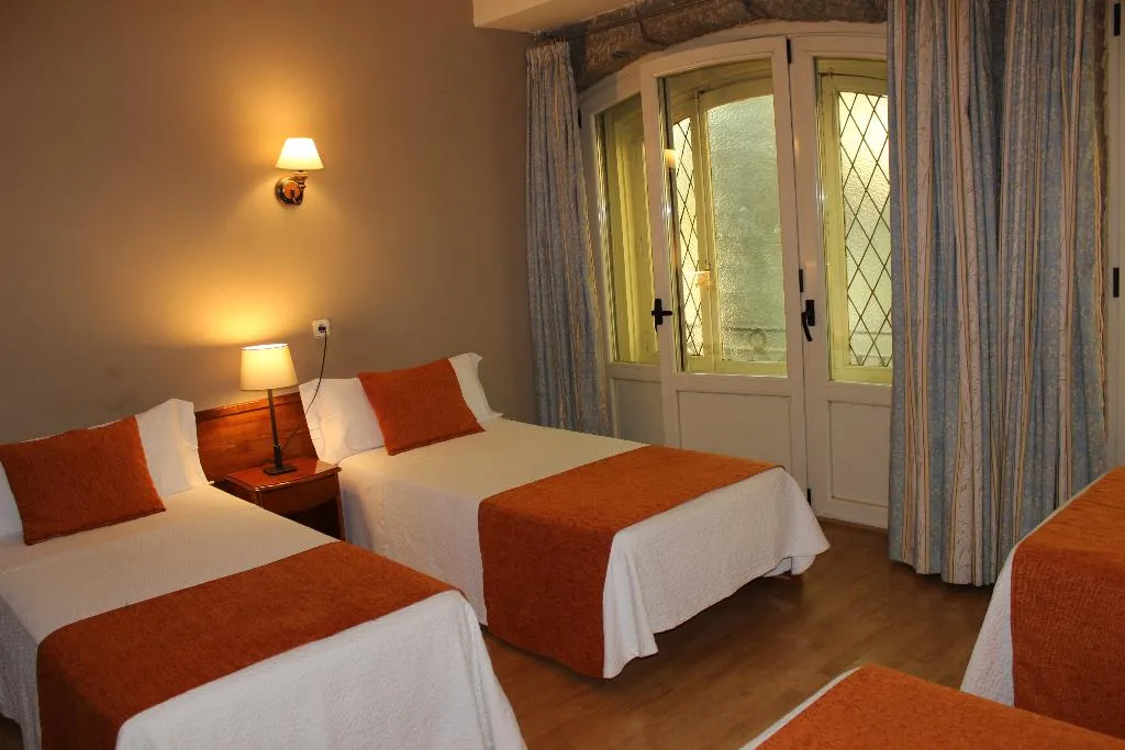 QUADRUPLE STANDARD Room, San Lorenzo, Madrid