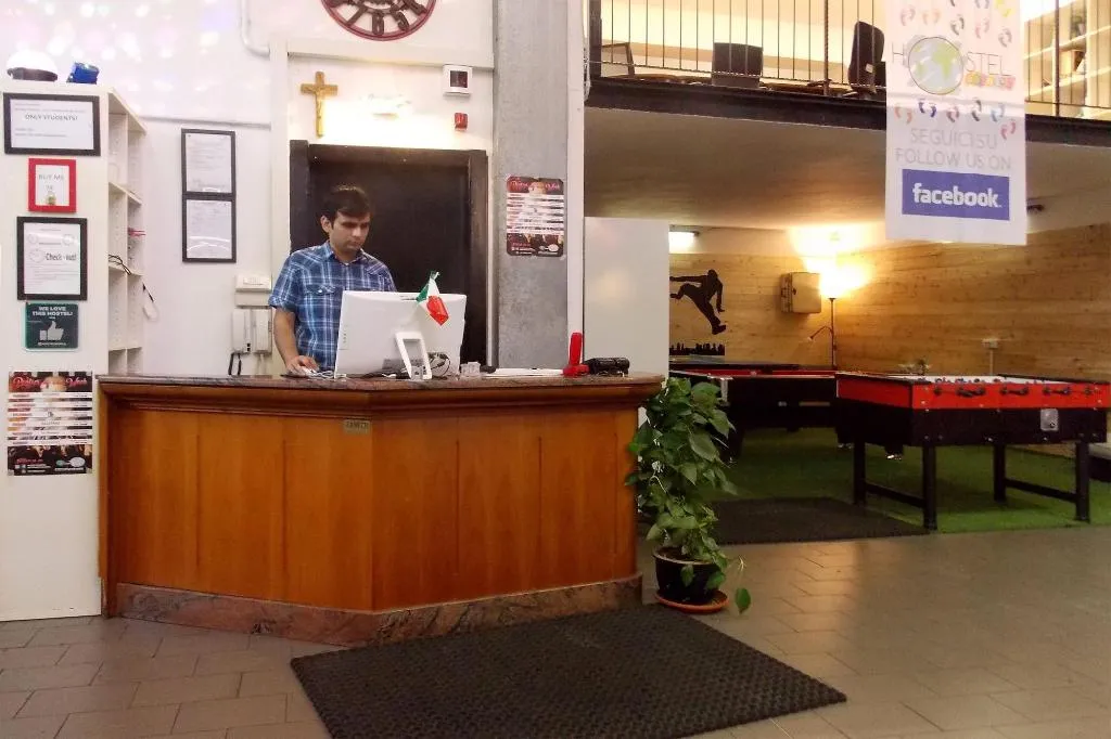 Lobby, Hostel Colours, Milan