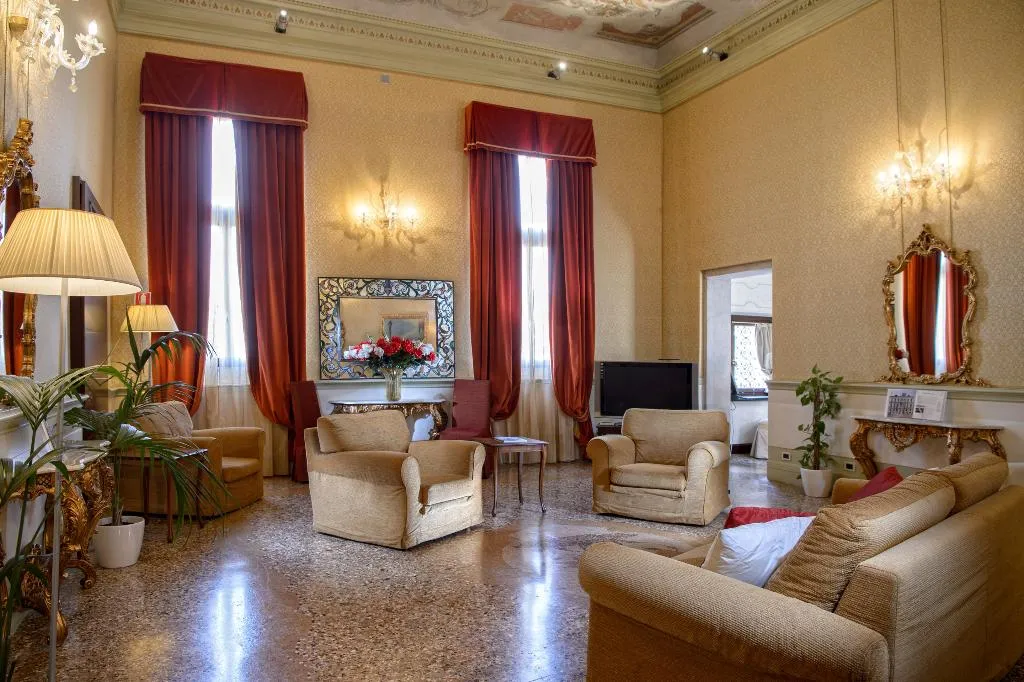 Room, Ruzzini Palace, Venice