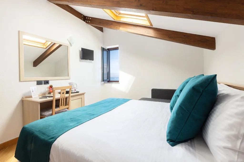 TRIPLE CLASSIC Room, Casale Antonietta, Naples