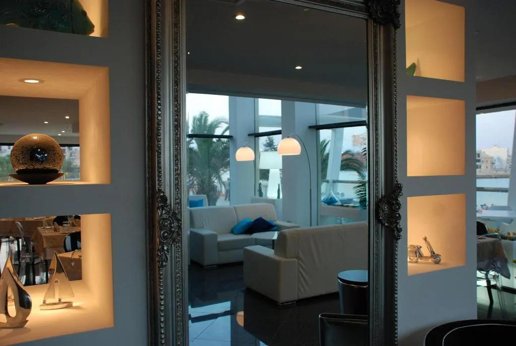 Lobby, Water's Edge, Malta