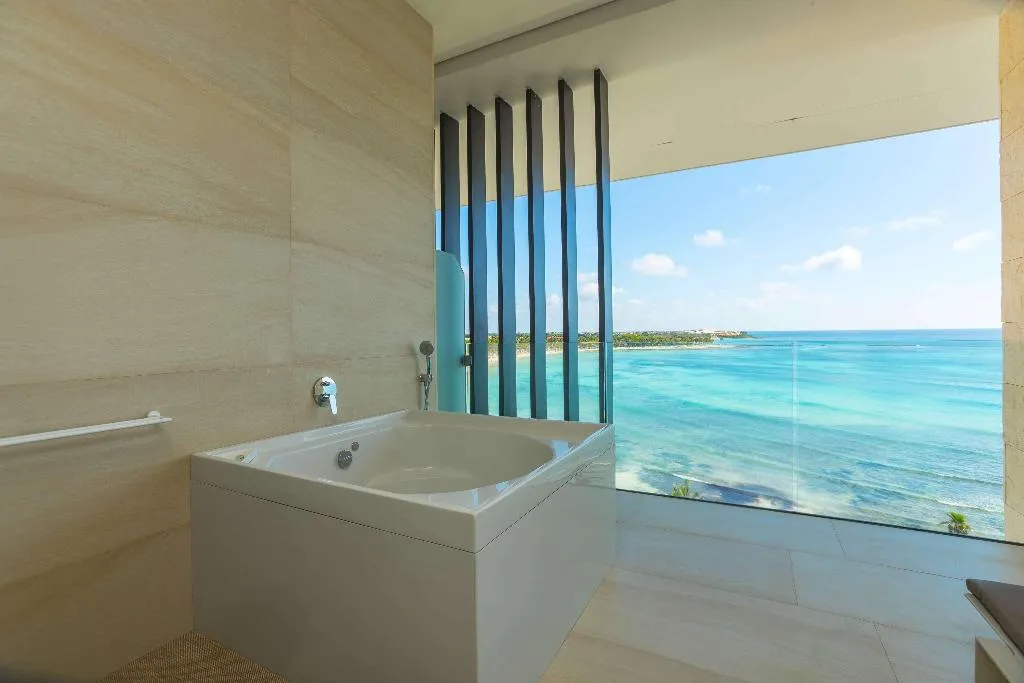 JUNIOR SUITE PREMIUM OCEAN FRONT Room, Barcelo Maya Riviera, Cancun Area