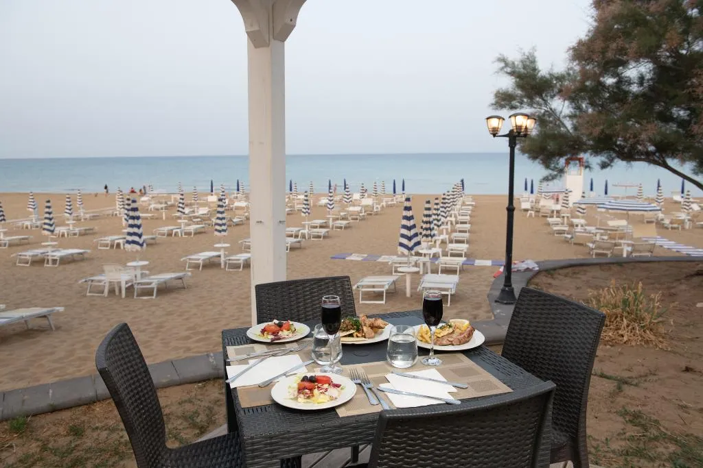 Restaurant, Hotel Club Eloro, Catania