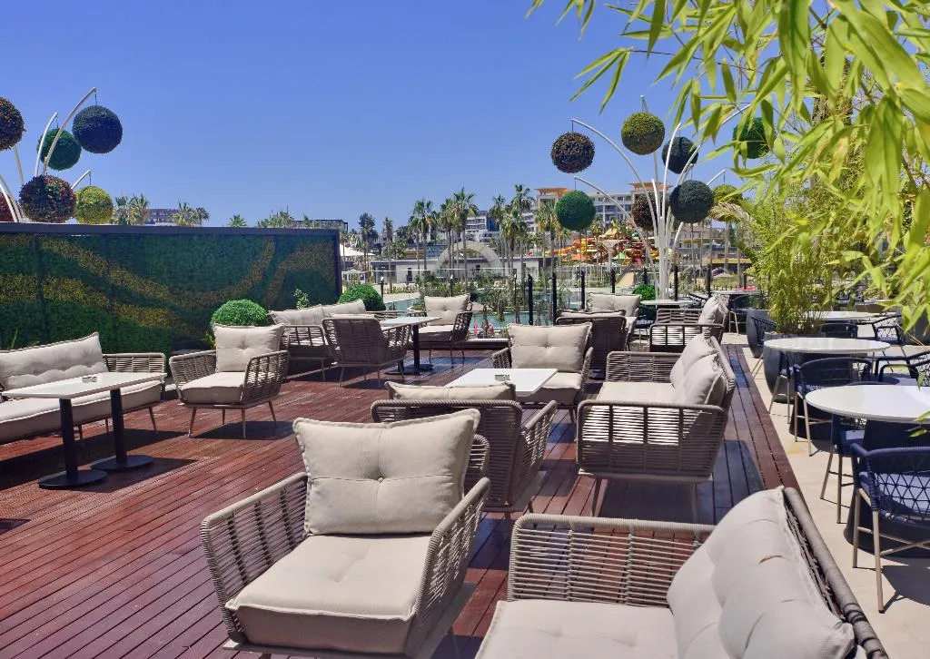 Terrace, Azura World Hotel, Antalya