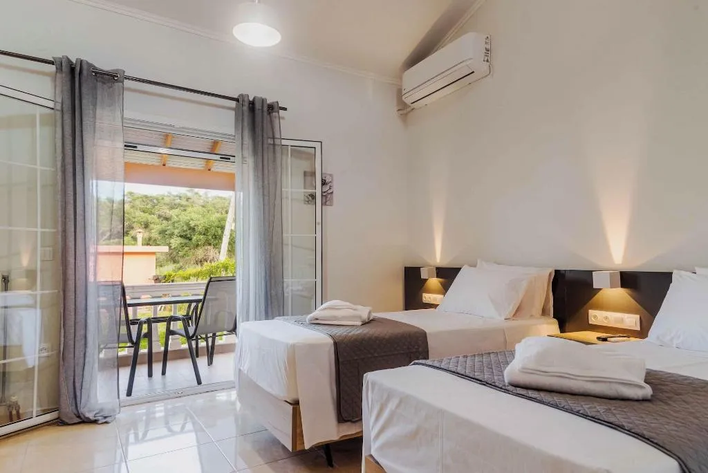 Room, Riposo Studios & Apartments, Corfu