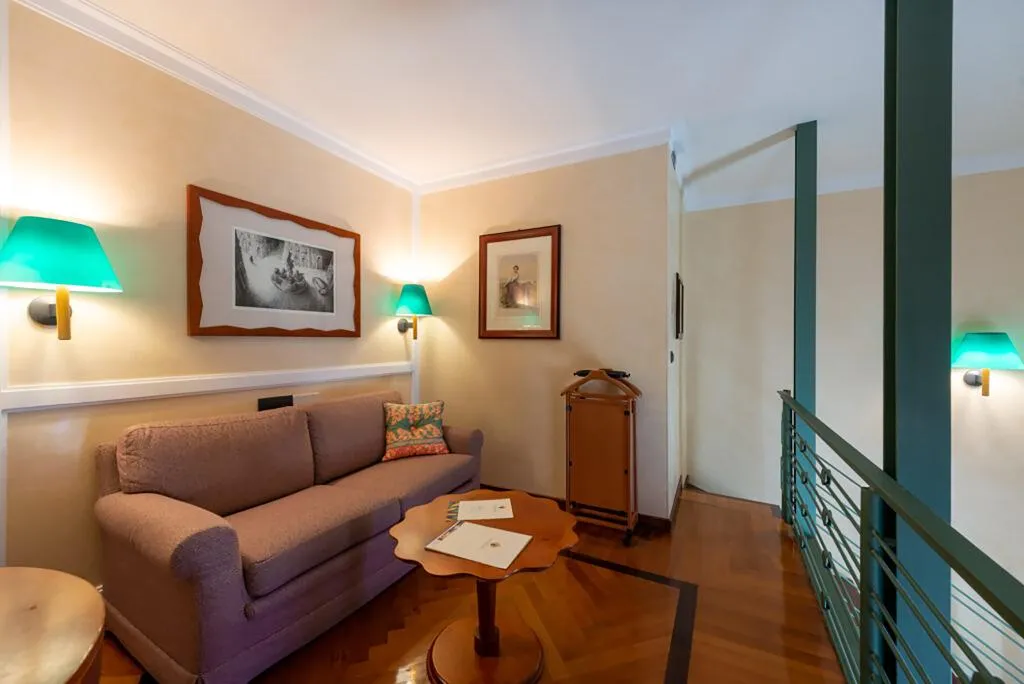JUNIOR SUITE SEA VIEW Room, Grand Hotel Ortigia, Catania