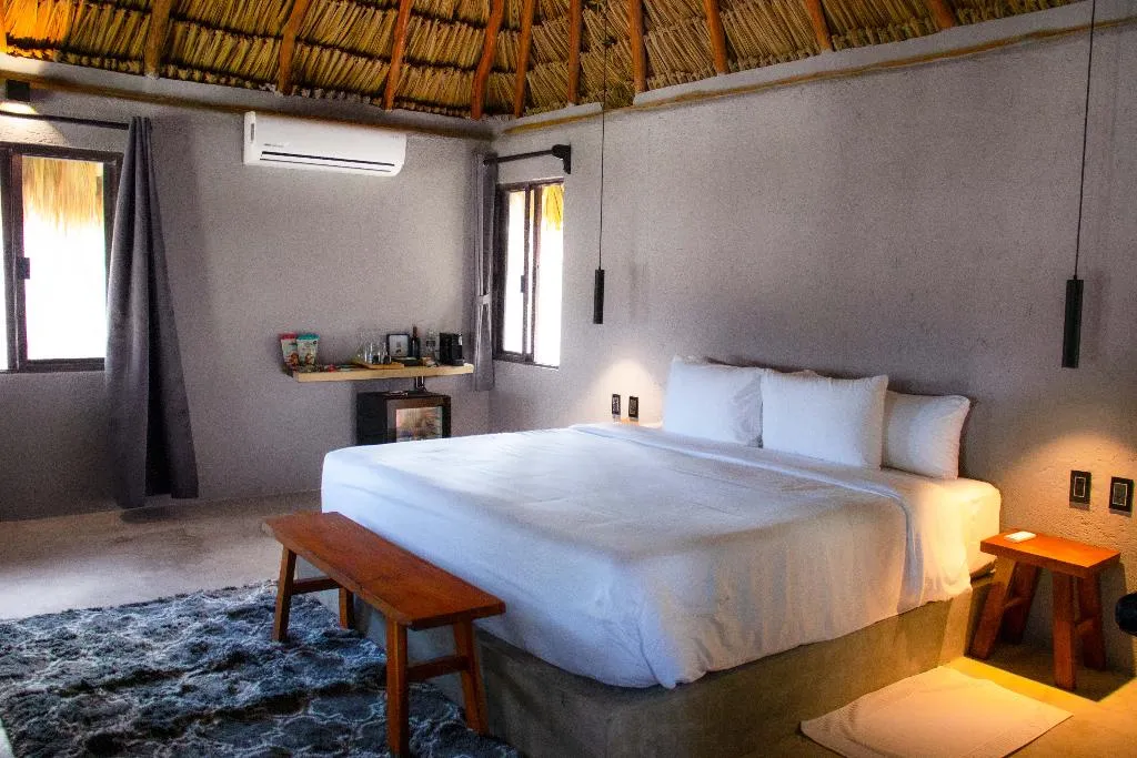 Room OCEAN VIEW KING BED Room, Maya Tulum, Cancun Area