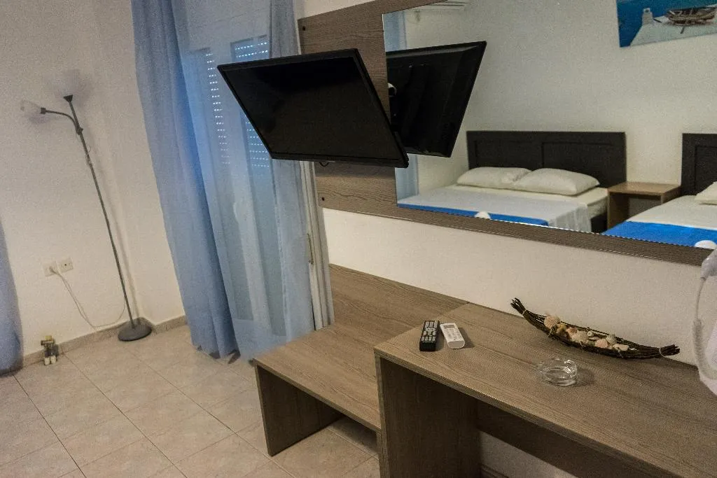 TRIPLE LUXURY Room, Polykratis Rooms, Skiathos