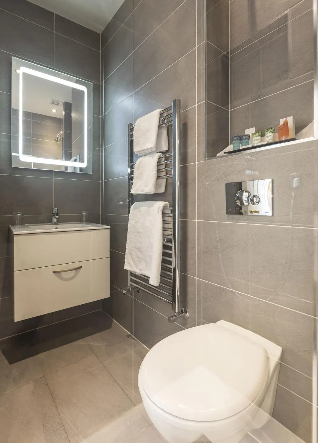DOUBLE EXECUTIVE KING BED Room, Sandymount Hotel, Dublin