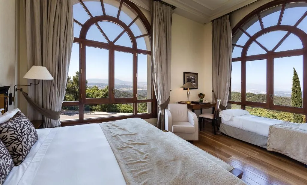 DOUBLE DELUXE MOUNTAIN VIEW Room, METT Barcelona, Barcelona