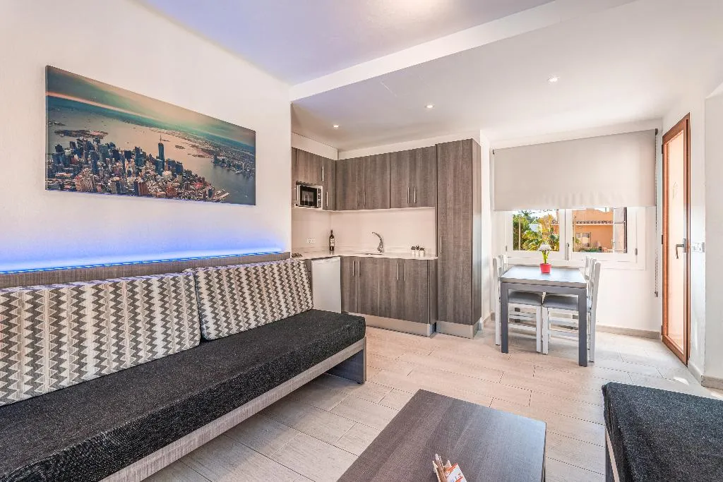 APARTMENT ONE BEDROOM Room, Playa Ferrera, Majorca
