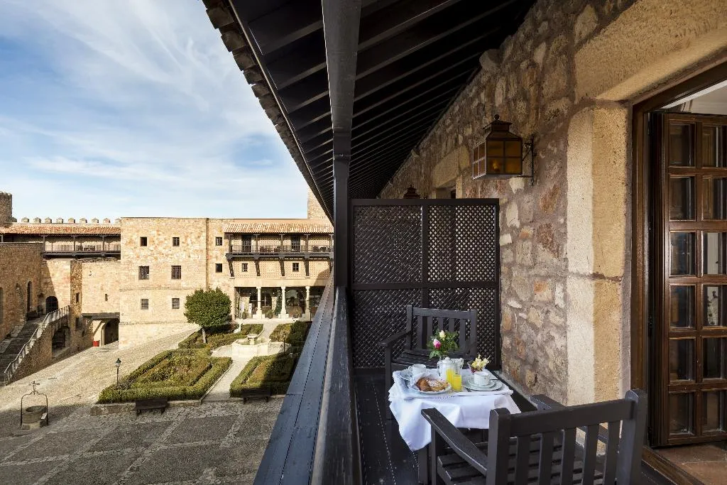DOUBLE SUPERIOR Room, Parador de Sigüenza, Madrid