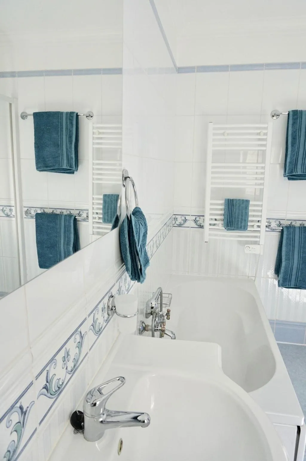 Room, The White House - Boutique Villa, Algarve