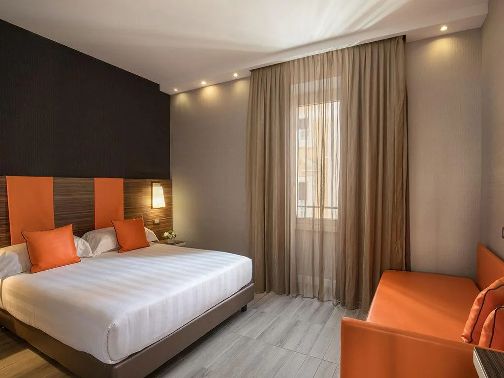 Double or Twin DELUXE Room, The Republic Hotel, Rome