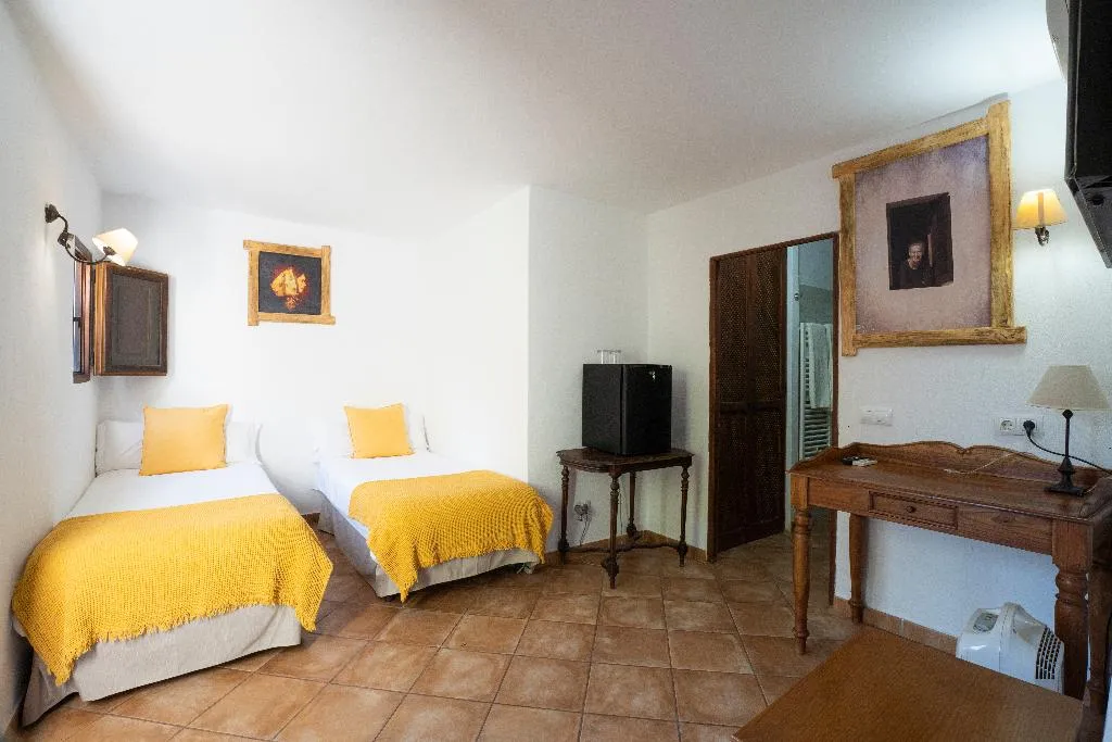 DOUBLE ECONOMY Room, Agroturismo Can Pere Sord, Ibiza