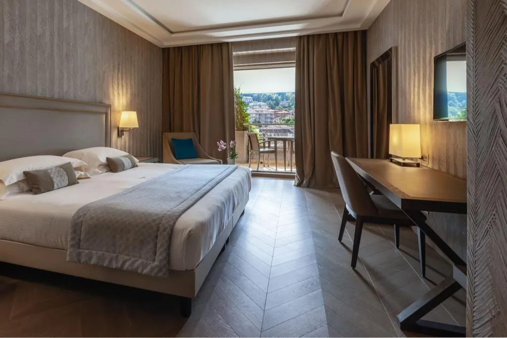 DOUBLE CLASSIC WITH BALCONY Room, Hotel La Palma, Milan